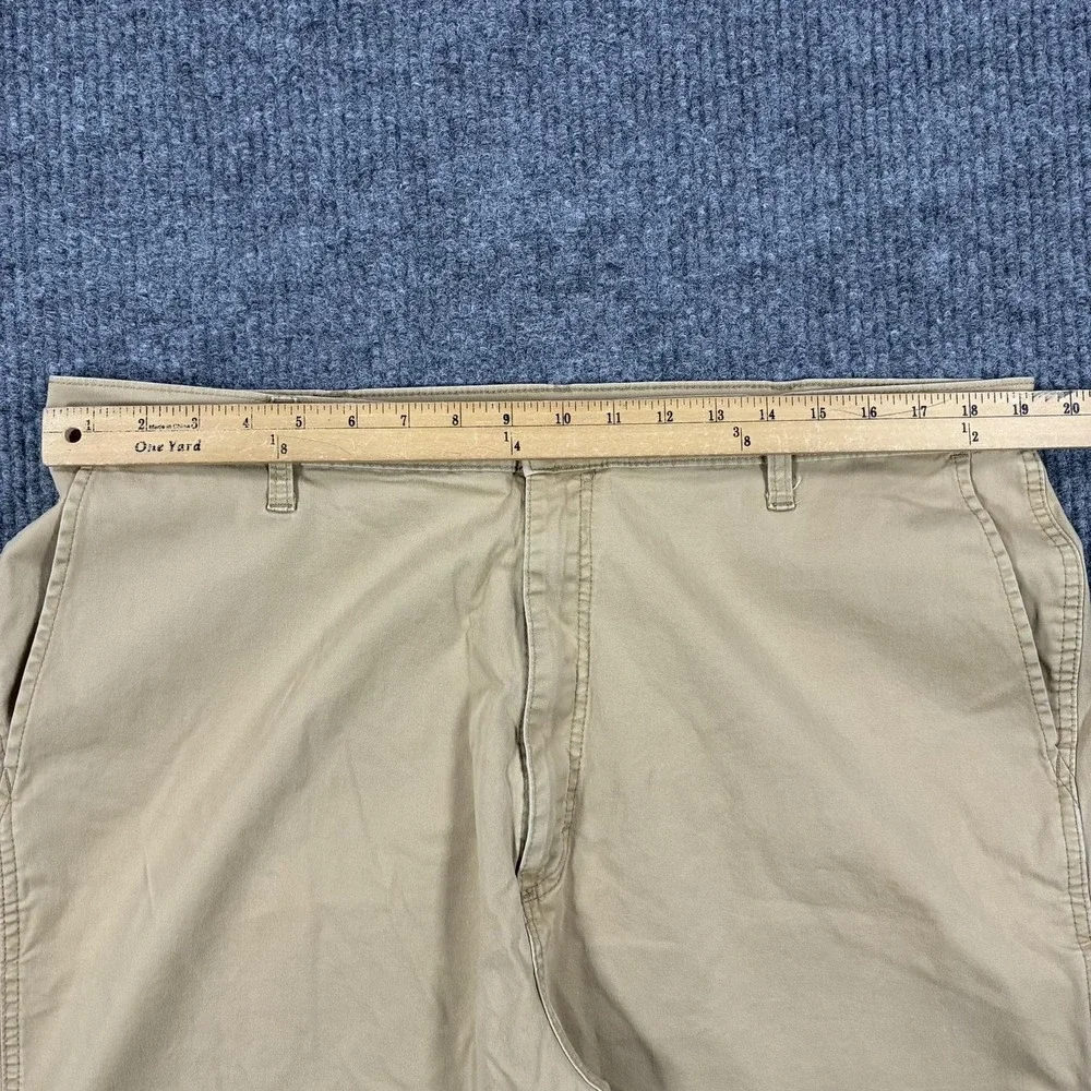 Wrangler Chino Shorts Mens 40 Beige Stretch Regular Fit 10 Inseam Casual